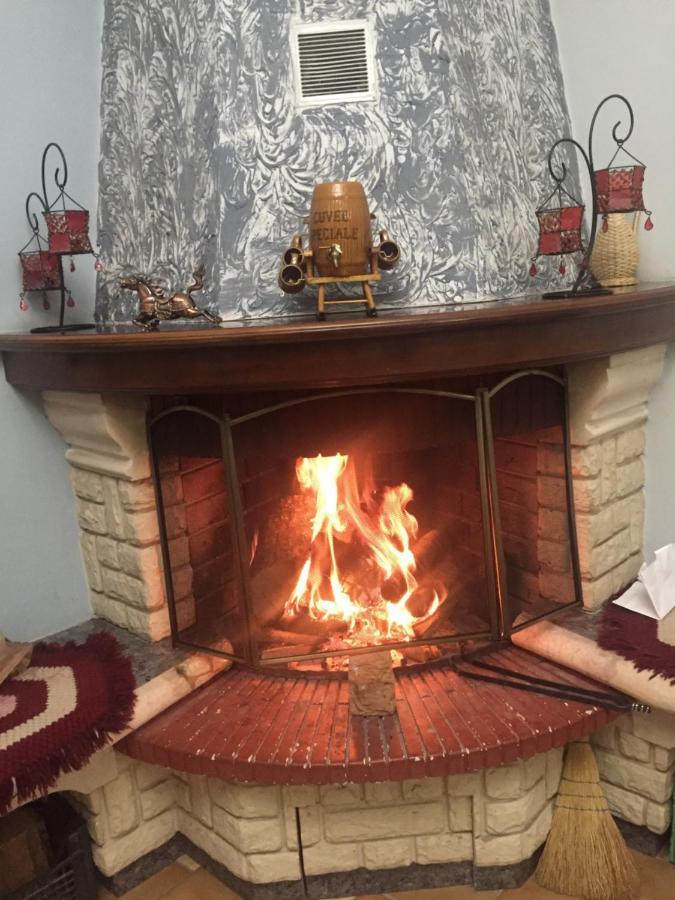 Vila Ridvani Korce Buitenkant foto