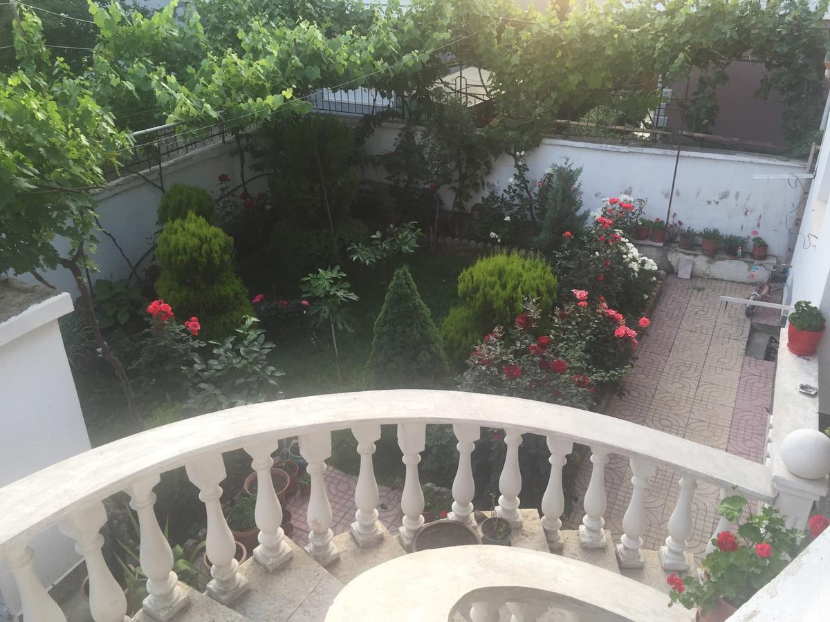 Vila Ridvani Korce Buitenkant foto